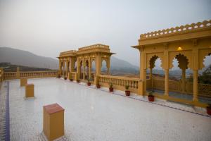 ELIVAAS Amber Royale 3 BHK with Pvt Pool & Terrace