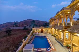 ELIVAAS Amber Royale 3 BHK with Pvt Pool & Terrace