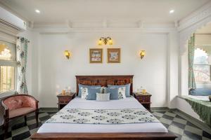 ELIVAAS Amber Royale 3 BHK with Pvt Pool & Terrace