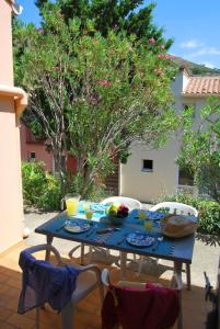 Villages vacances Lagrange Grand Bleu Vacances – Residence Le Village des Aloes : photos des chambres