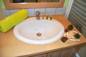 Villages vacances Lagrange Grand Bleu Vacances – Residence Le Village des Aloes : photos des chambres