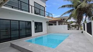 Moon Beach House - Ban Tanot Noi