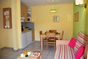 Villages vacances Lagrange Grand Bleu Vacances – Residence Le Village des Aloes : photos des chambres