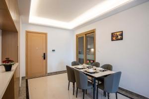 A Cozy 2BR R&F SeineRegion near CIQ R&F Mall