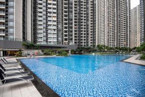 A Cozy 2BR R&F SeineRegion near CIQ R&F Mall