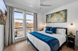 Top floor - VIEWS and Best Amenities