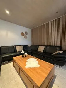 The175 work or holiday home - Comines