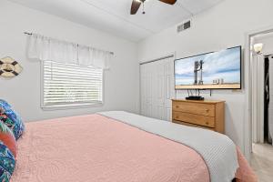 Birdies Landing At Butterfly Park Beach Access