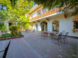 Palkiya Haveli - Heritage Hotel