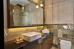 SaffronStays Eldora by the Lake - 5BHK Villa with Pool, Foosball, Cricket & Pet-Friendly