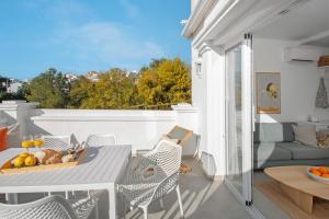 Oasis de Capistrano, Calle Las Palmas 24 B