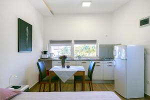 Elvira - Apartment Ulika - MPolo