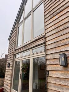 Elmcroft, Large House with Shepherds Hut