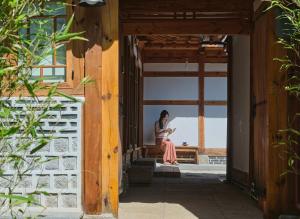StayMoire Entire Hanok - Central of Seoul