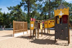 Campings Domaine Residentiel de Plein Air Les Dunes : photos des chambres