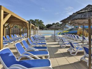 Campings Domaine Residentiel de Plein Air Les Dunes : photos des chambres