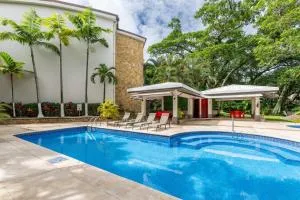 Apt Orquidea in Santa Ana! AC, Wifi, Pool and Gym - Palmichal Apt Orquidea in Santa Ana! AC, Wifi, Pool and Gym - Palmichal