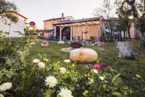 BELAKAPA Authentic house with garden and free parking 