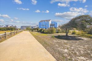 WH971- Whale Watch West