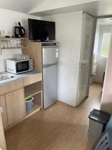 Campings Domaine Residentiel de Plein Air Les Dunes : Mobile Home Confort (4 Adultes)