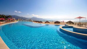 OgoVallarta, 2 BR Beachfront with Double Balcony, Office, BBQ