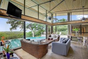 Villa La Loma, Oceanview, Private Pool and AC!