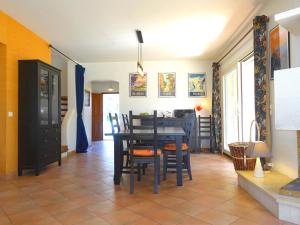 Villas Villa avec grand jardin et piscine privee : photos des chambres
