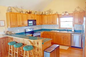 WH852- Mellow Yellow