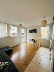 London Modern Flats near transports