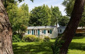 Campings Domaine Residentiel de Plein Air Le Port de la Chaine : photos des chambres