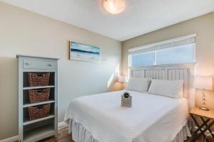 Island Shores 350 by Liquid Life