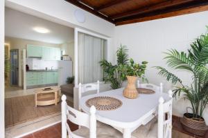 Tranquil Coastal Escape, Porís de Abona