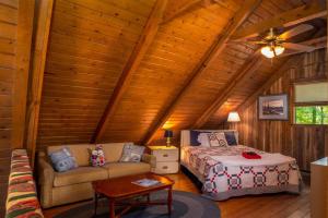 Chestnut Ridge in Connestee