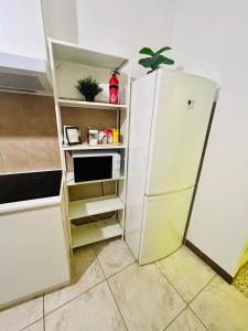 La Casina Di Clara - Livorno free parking!