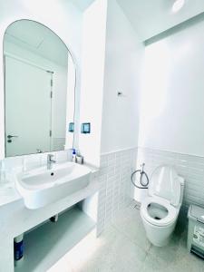 Two-bedrooms Apartment with Firework View