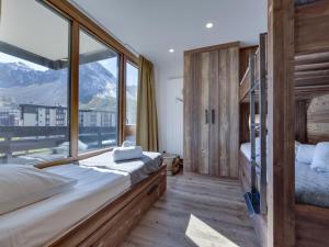 T3 traversant 6 pers. au pied des pistes à Val Claret avec Wifi - FR-1-641-90