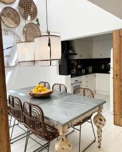 Vilamouratenis White by SAPvillas