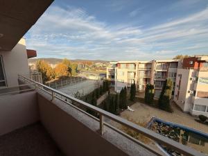 Apartment - Sleeps 6 Pet Friendly & 6 Pools
