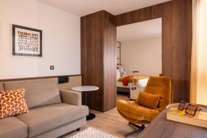 Hotels Hotel 56 - Bordeaux Centre Gare Saint Jean : Chambre Familiale - Vue sur Garonne