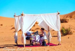 Merzouga heart camp
