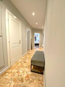 Über den Dächern von Triest - Parkplatz & E-Ladestation