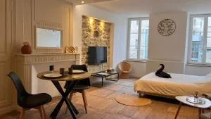 Studio cosy idéal pour Séjours Courts ou Longs - Saint-Ouen-sur-Gartempe
