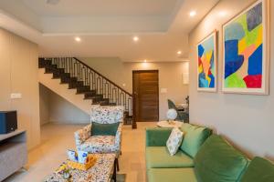 Alaya Stays 3 BHK Veera Marina Pentahouse with Pool & Lift