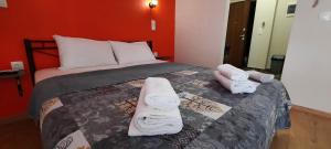 NewRoom2AmbelokipiMetroAirportLine