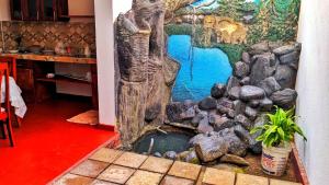 Stylish Escape House-Walk to Beach Vacation Rental Hikkaduwa