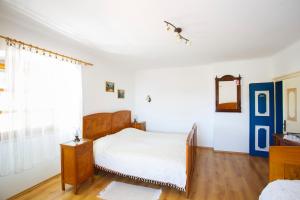 Apartments Villa Kastav in Old town center with sea view and parking 