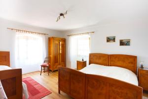 Apartments Villa Kastav in Old town center with sea view and parking