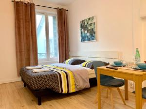 Appartements Appart-Village Le vieux Vichy centre T1,T2,T3 - Parking - Thermes : photos des chambres