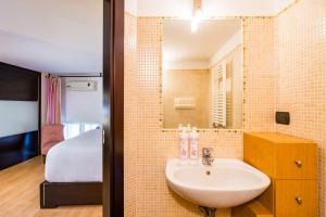 Casa al Rettifilo con Terrazzo by Wonderful Italy