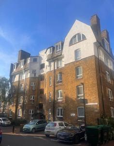 Light, spacious flat on Brixton Hill